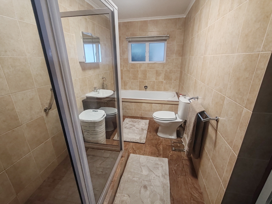 4 Bedroom Property for Sale in Long Acres Country Estate Western Cape